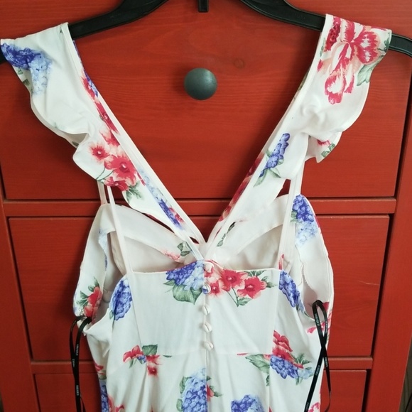 Forever 21 Floral Dress - Picture 3 of 3